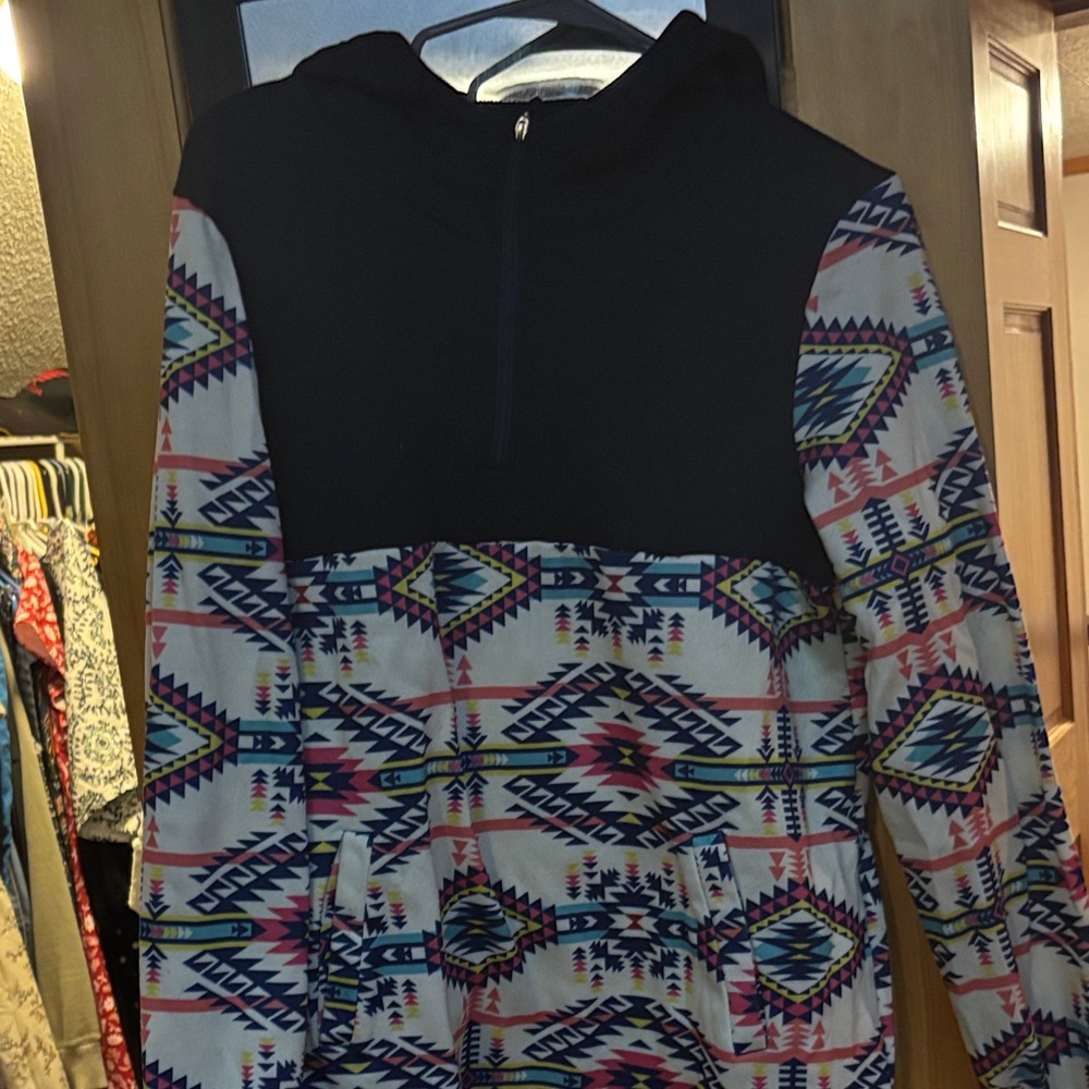 MISSLOOK Black and Multicolor Aztec Hoodie